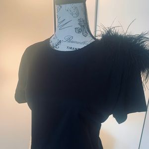 Black feather T-shirt